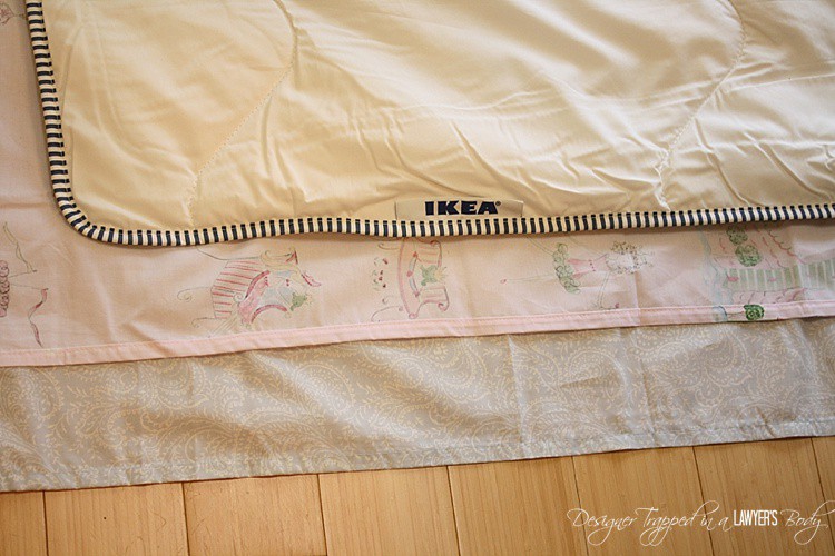Diy Duvet Cover Designer Trapped In A Lawyer S Learn To Make A Diy Duvet Cover Using 2 Flat Sheets
