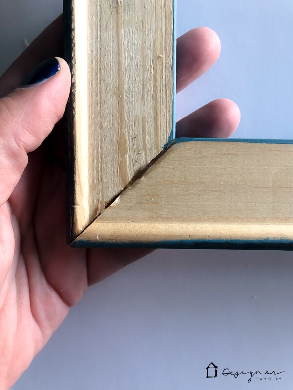Diy Picture Frame No Sawing Or Cutting Required Designertrapped Com Diy Picture Frame Assembly