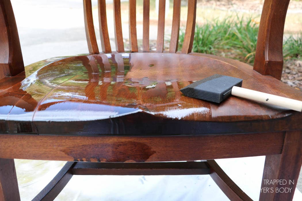 How To Refinish Wood Chairs The Easy Way Designertrapped Com Learn How To Refinish Wood Chairs Without Sanding Or Stripping The Existing