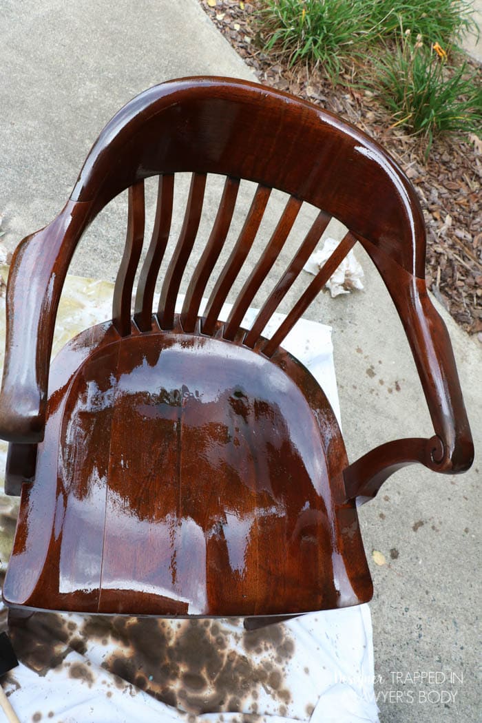 how to refinish wood chairs the easy way! | designertrapped